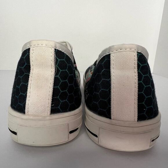 Custom Jeep Girl Low Top Canvas Tennis Shoes, Black/White Colorway, size 9 - Picture 5 of 12